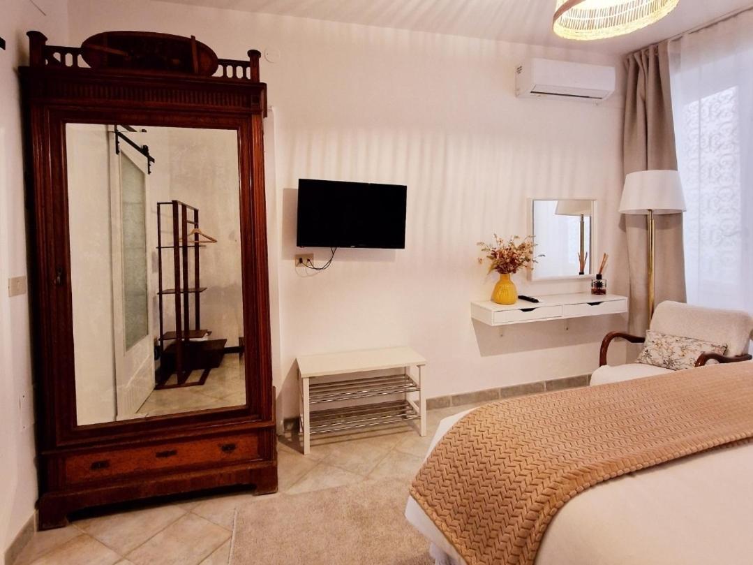 Apartment Donna Rosa - Your In Taormina